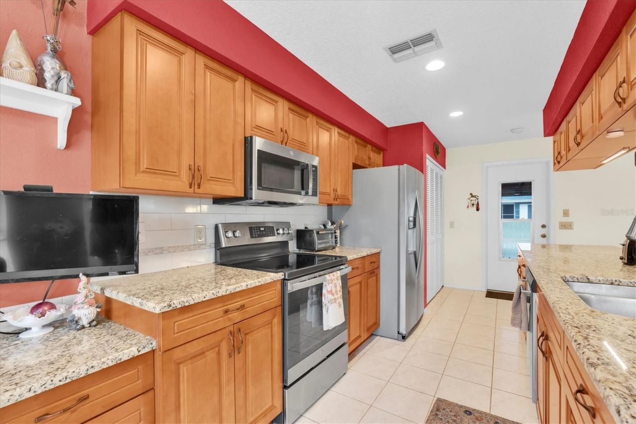 11120 Sandtrap Drive, Port Richey, FL 34668 Photo