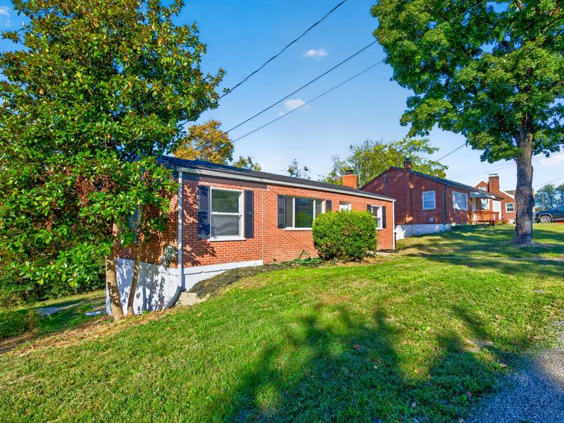 579 Valley View Drive, Taylor Mill, KY 41015 Photo 4