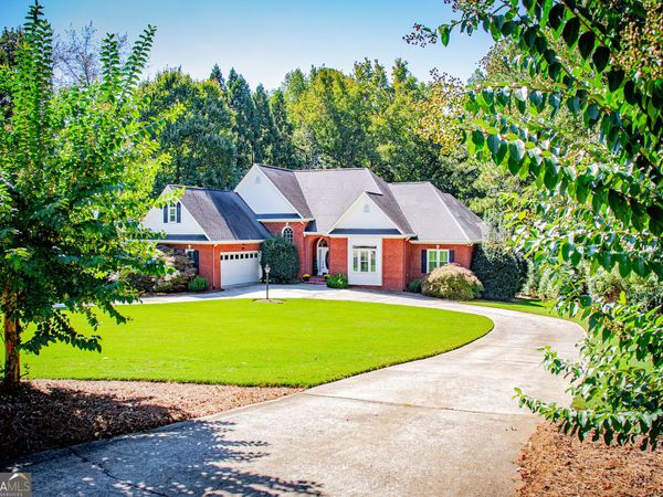 101 Shady Valley Court, Carrollton, GA 30116
