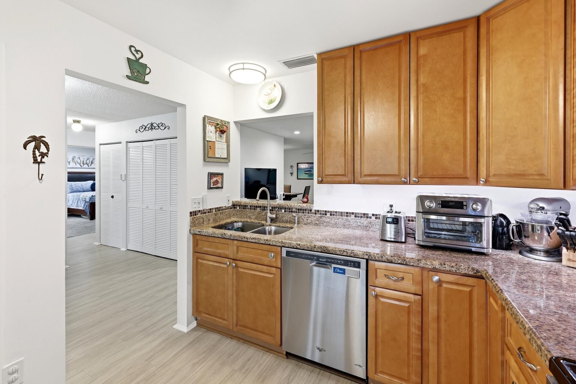 259 Deerfield Court, Royal Palm Beach, FL 33411 Photo