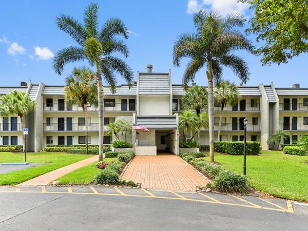 4793 Esedra Court, Unit 307, Lake Worth, FL 33467