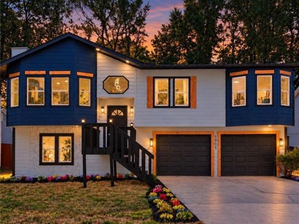 5905 Wellborn Trail , Lithonia, GA 30058