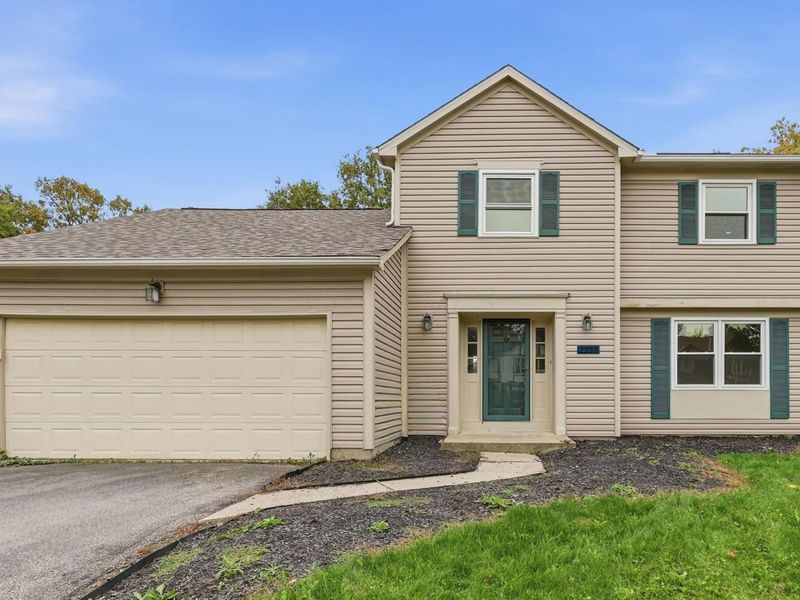 2239 Blue Fox Court, Columbus, OH 43235 Photo 2