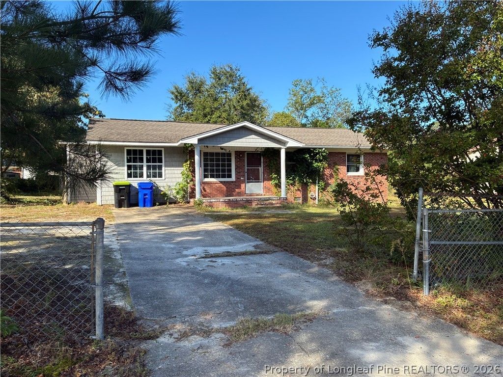 1427 Elma Street, Spring Lake, NC 28390 Main Photo
