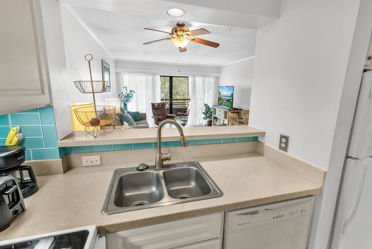 415 Ocean Creek Dr.  Photo 10