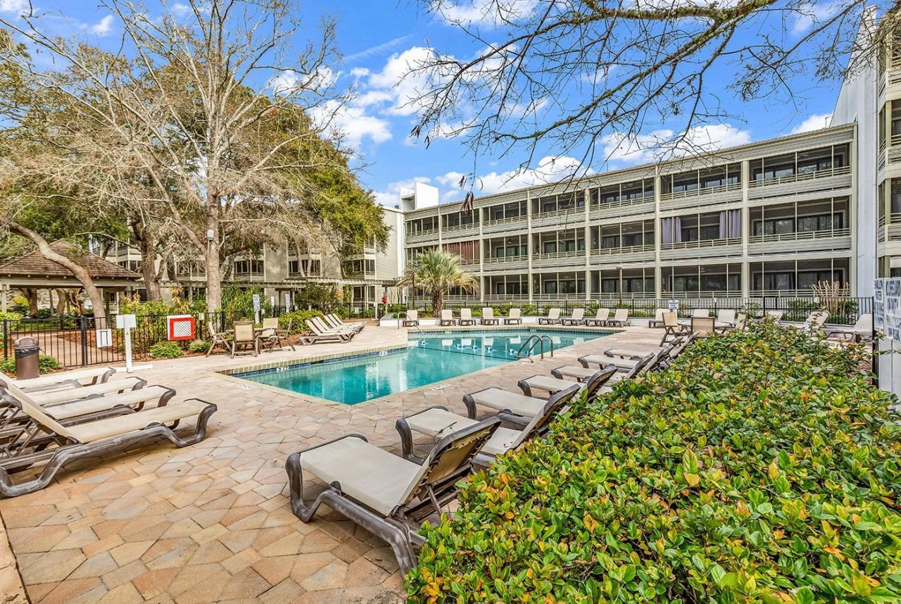 415 Ocean Creek Dr.  Photo 32
