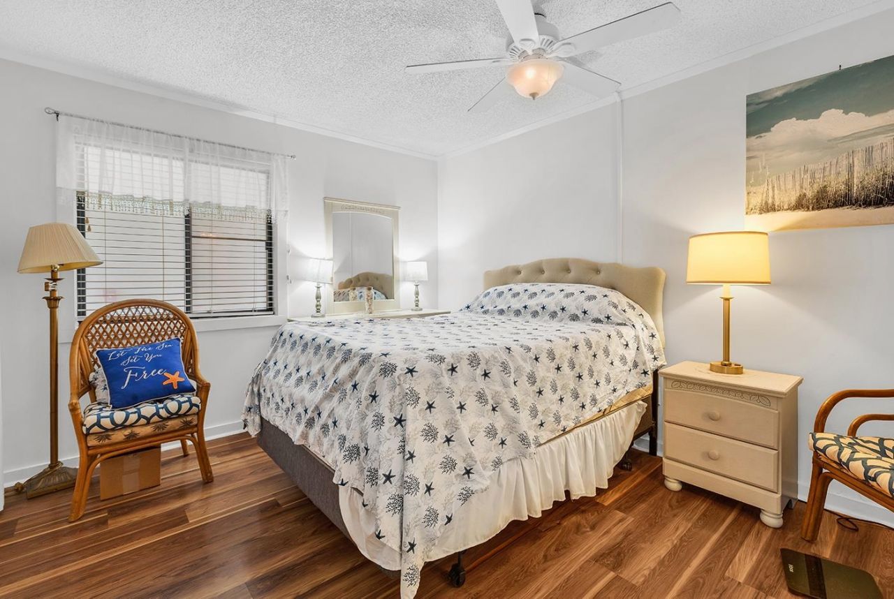 415 Ocean Creek Dr.  Photo 6