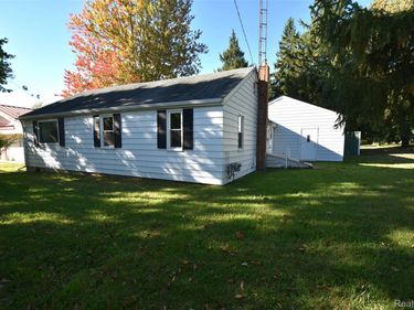 12163 N Saginaw Road, Vienna Township, Mi 48420