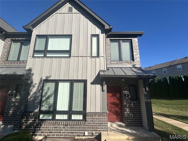 9 Haddon Place , St Charles, MO 63303