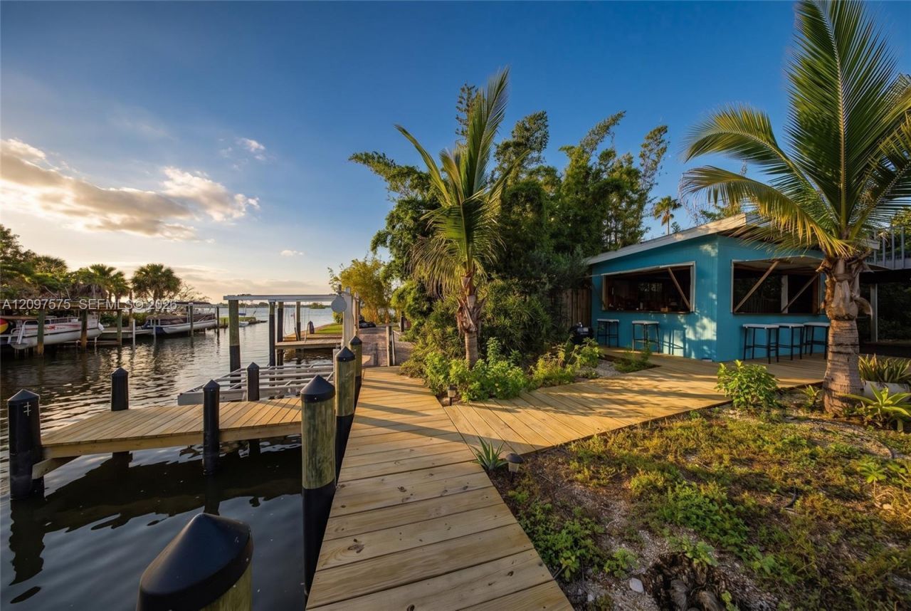 51 Vip Island , Grant Valkaria, FL 32949 Photo