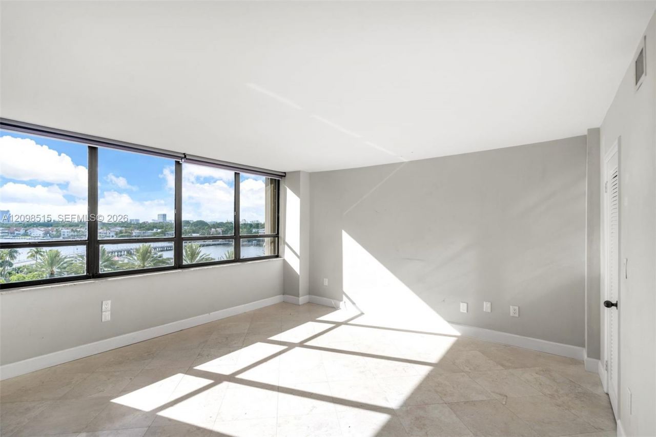 2 Grove Isle Dr, Unit B606, Miami, FL 33133 Photo