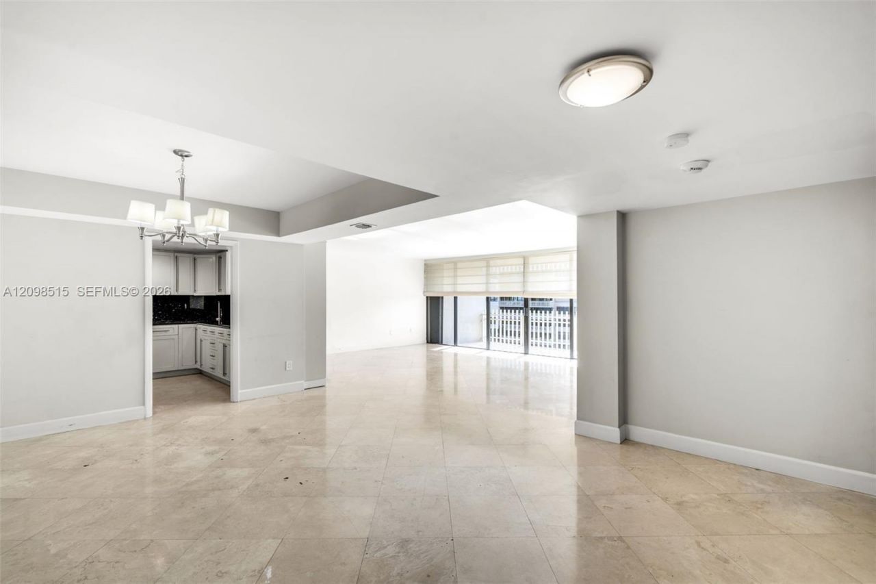 2 Grove Isle Dr, Unit B606, Miami, FL 33133 Photo