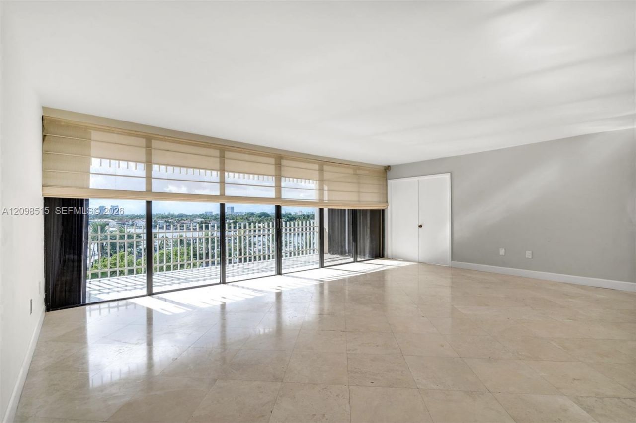 2 Grove Isle Dr, Unit B606, Miami, FL 33133 Photo