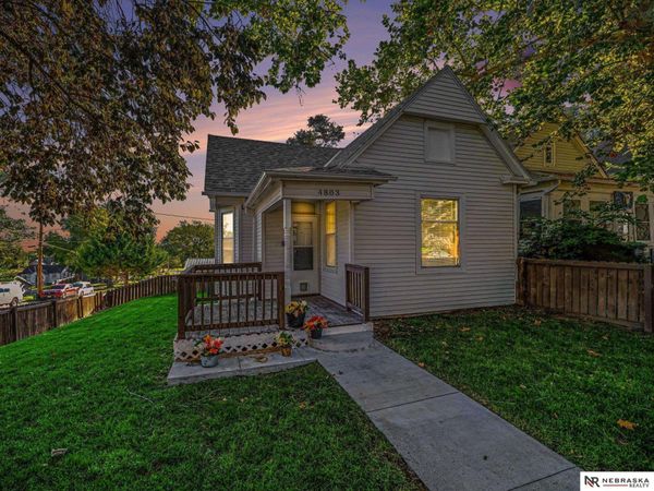 4803 S 15th Street, Omaha, NE 68107