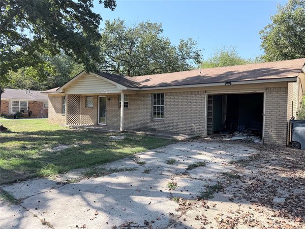 515 Park Street , Wagoner, OK 74467