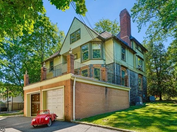 279 Scotland Rd, South Orange, NJ 07079