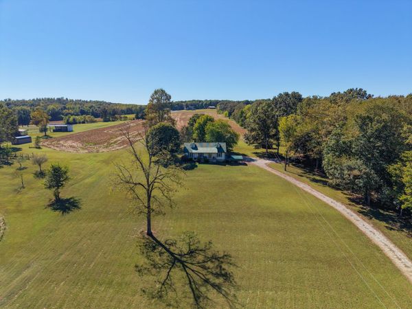 3309 Yellow Creek Rd , Dickson, TN 37055