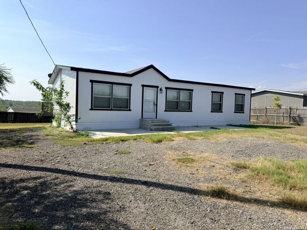 848 Railyard Dr, Kyle, TX 78640