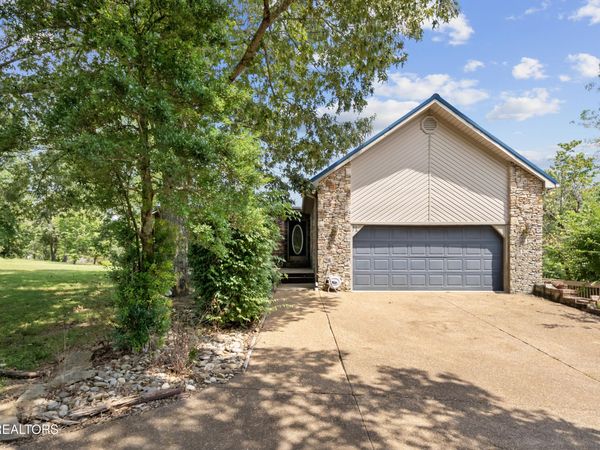 71 Creekway Drive, Crossville, TN 38555