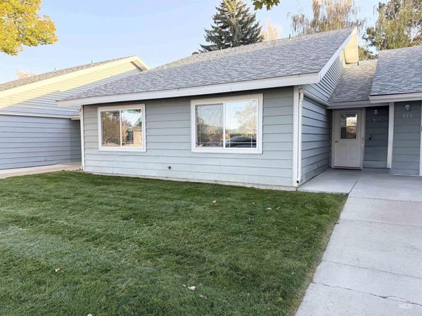 311 6th St, Filer, ID 83328