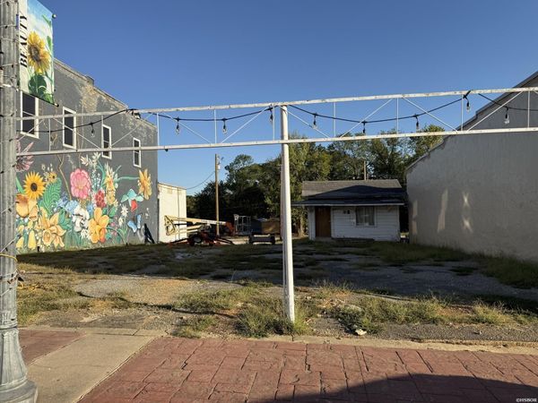 217 E BROADWAY Street, Glenwood, AR 71943