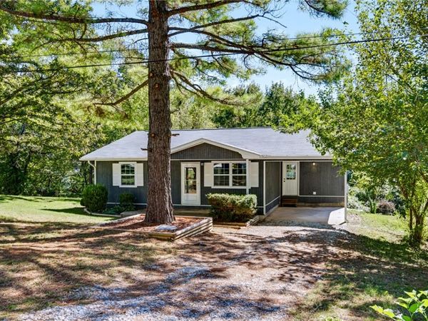 520 E Gordon Avenue, Harrison, AR 72601