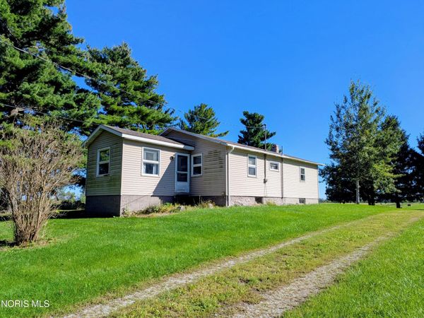 24381 Co Rd M , Fayette, OH 43521