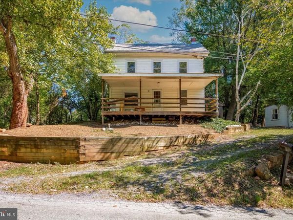 924 SHEEP HILL ROAD, POTTSTOWN, PA 19465