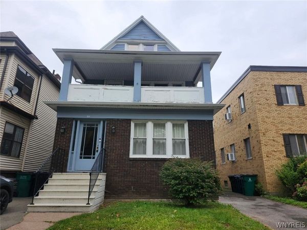 61 St Johns Pksd , Buffalo, NY 14210