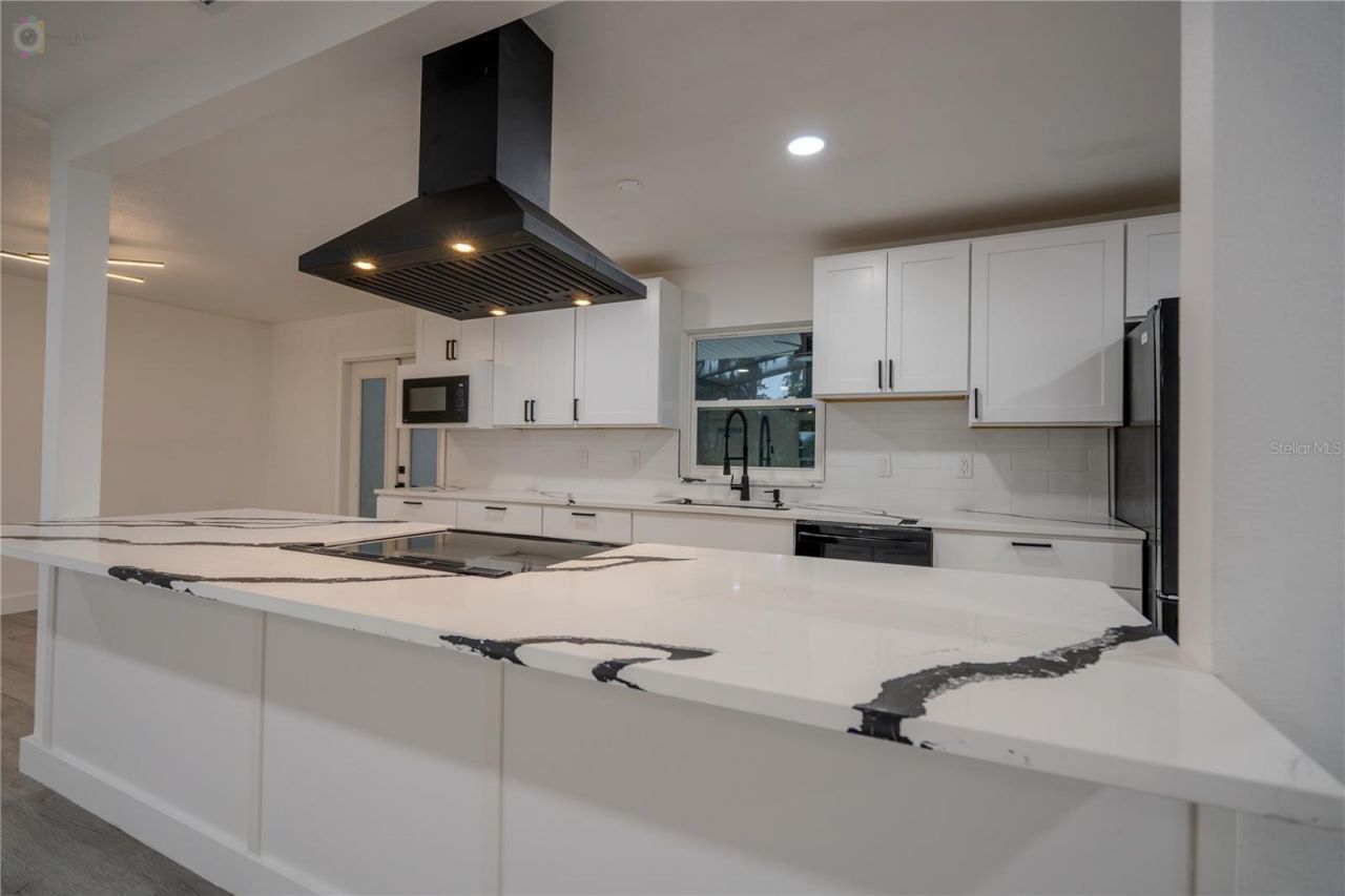 611 Rooks Road, Seffner, FL 33584 Photo