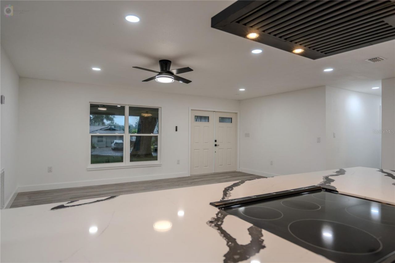 611 Rooks Road , Seffner, FL 33584 Photo