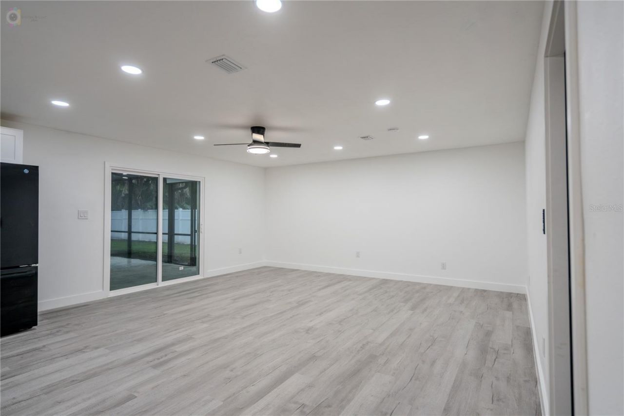 611 Rooks Road, Seffner, FL 33584 Photo
