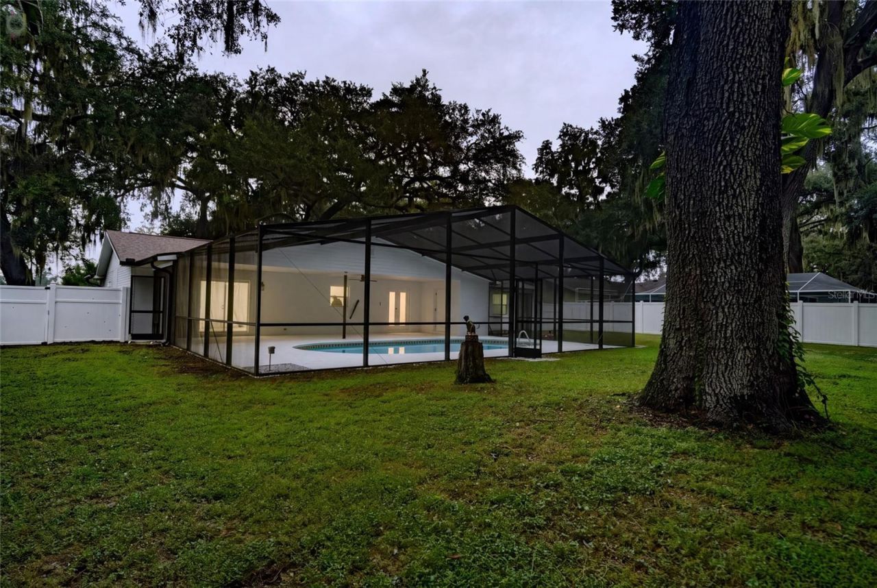611 Rooks Road , Seffner, FL 33584 Photo