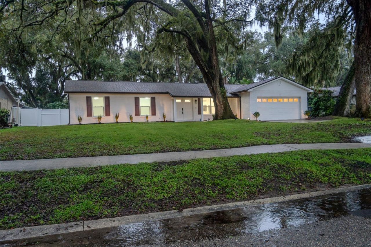 611 Rooks Road , Seffner, FL 33584 Photo