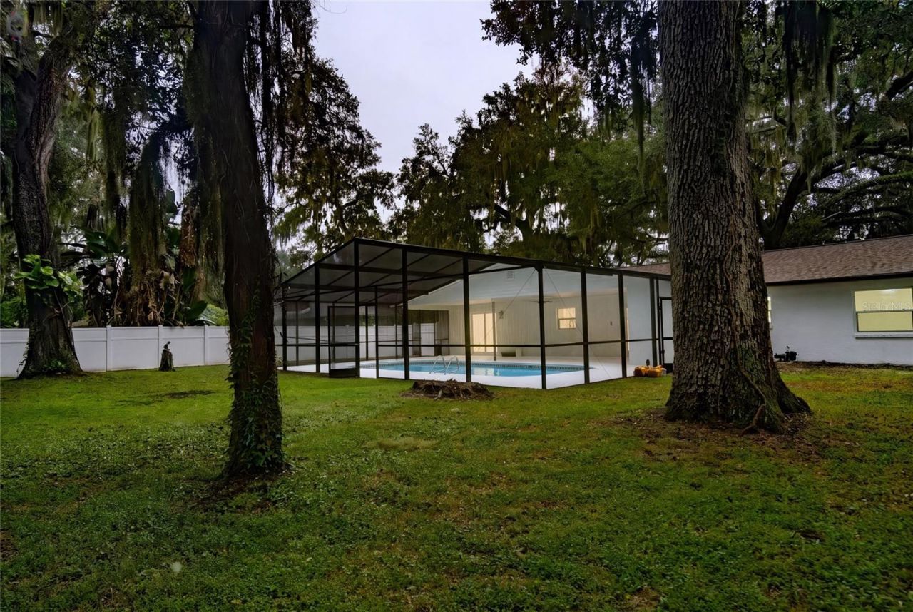 611 Rooks Road, Seffner, FL 33584 Photo