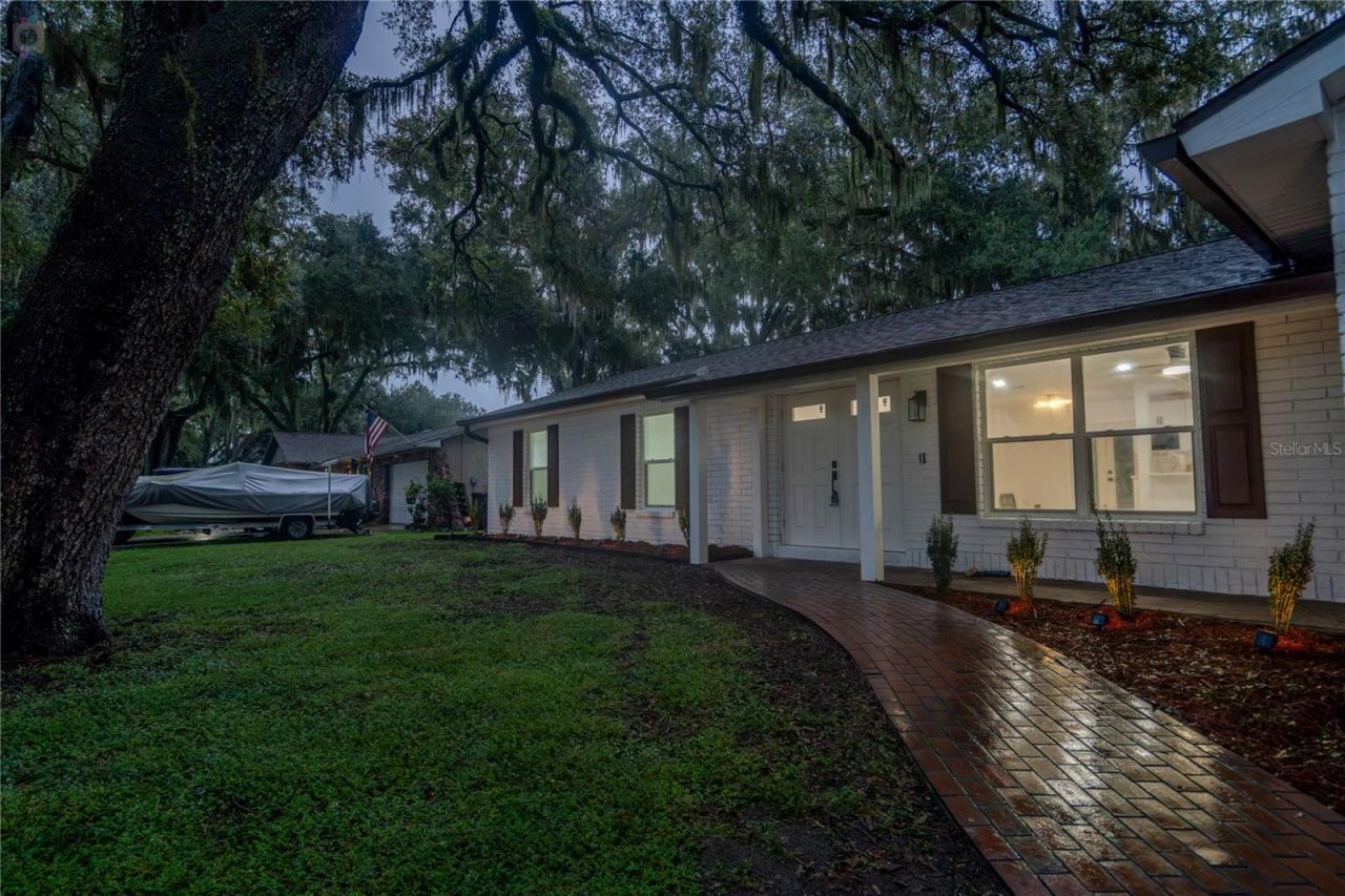 611 Rooks Road , Seffner, FL 33584 Photo