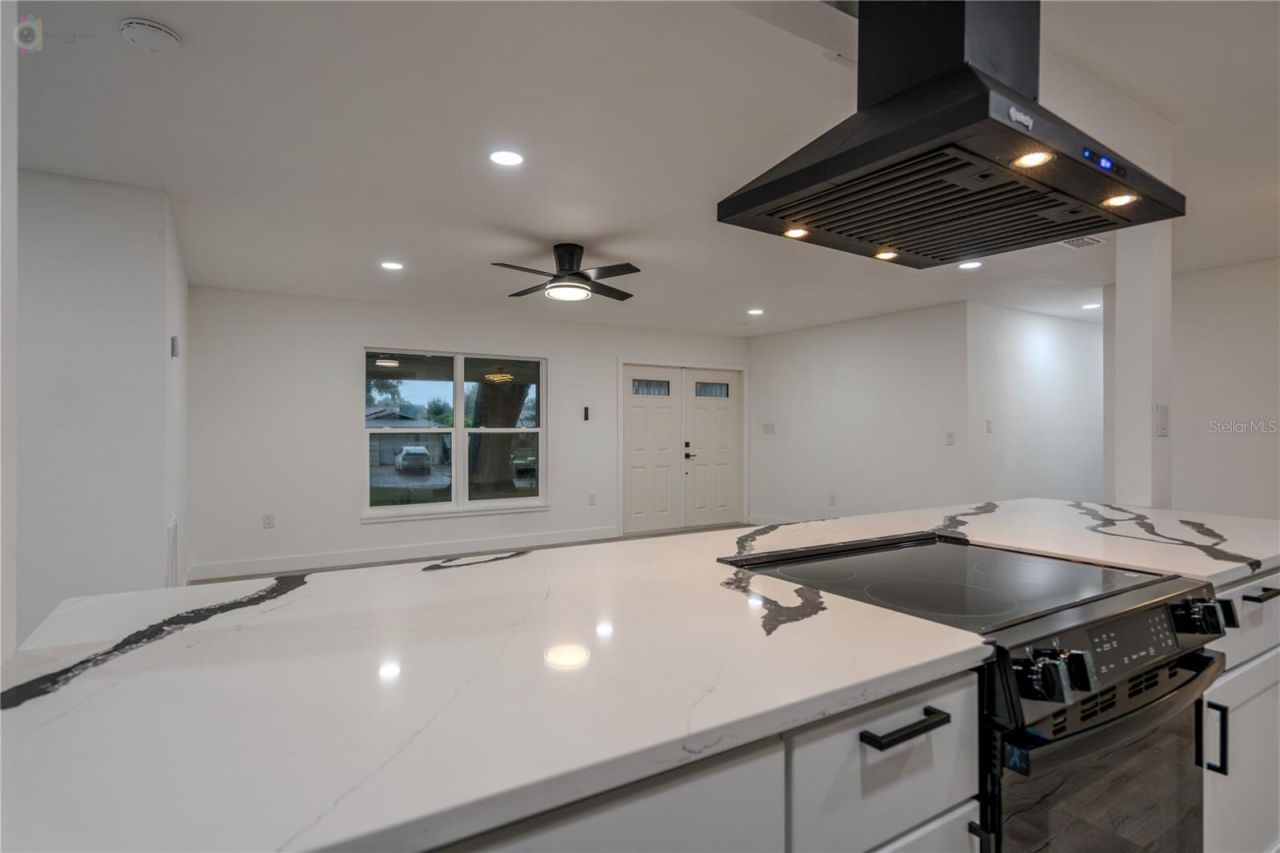 611 Rooks Road , Seffner, FL 33584 Photo