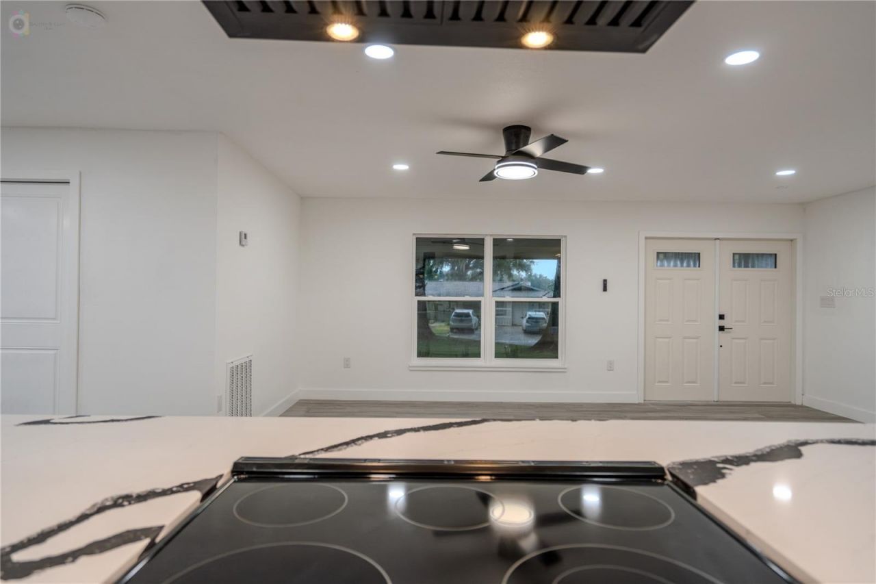611 Rooks Road , Seffner, FL 33584 Photo