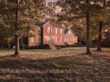 105 Stirling Court, Forest, VA 24551