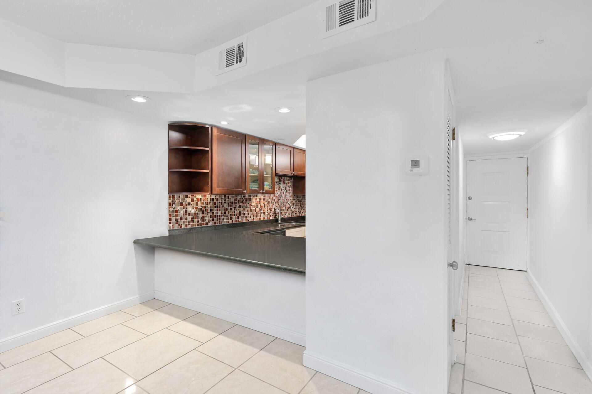 201 E Ocean Drive, Unit 312, Key Colony, FL 33051 Photo