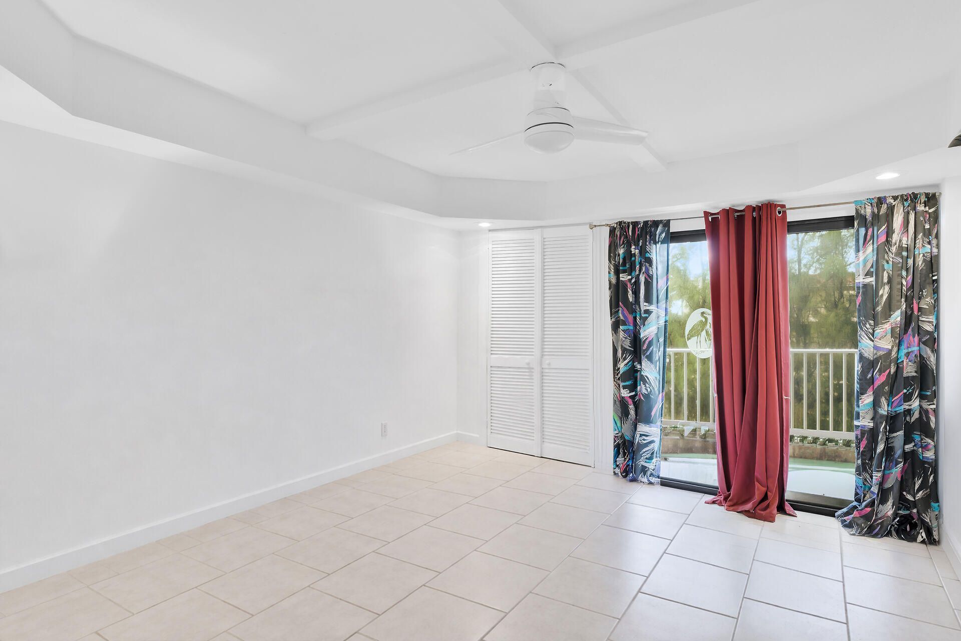 201 E Ocean Drive, Unit 312, Key Colony, FL 33051 Photo