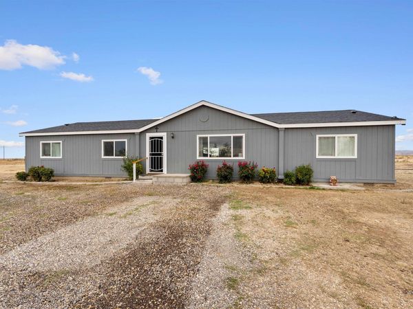 11762 W Desert Duck Road, Mountain Home, ID 83647