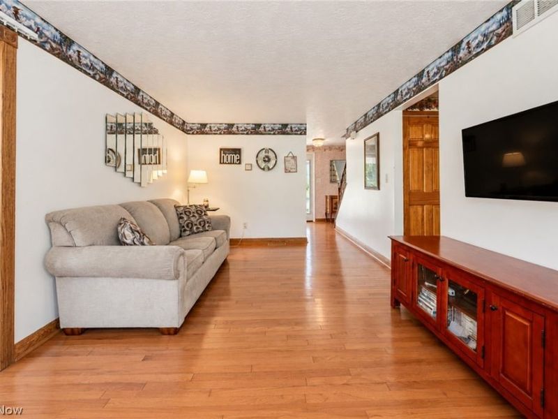 2594 Lydia Drive SW, Lordstown, OH 44481 Photo 8