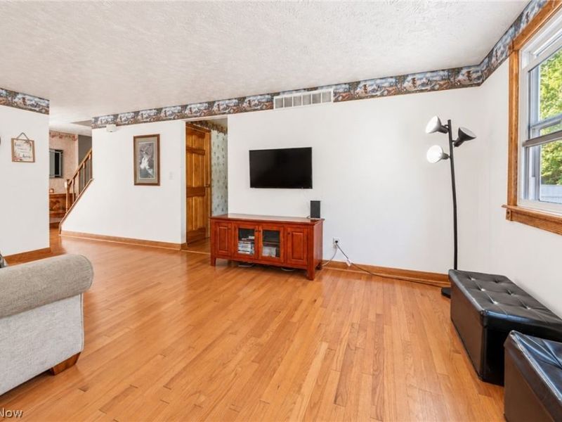 2594 Lydia Drive SW, Lordstown, OH 44481 Photo 9
