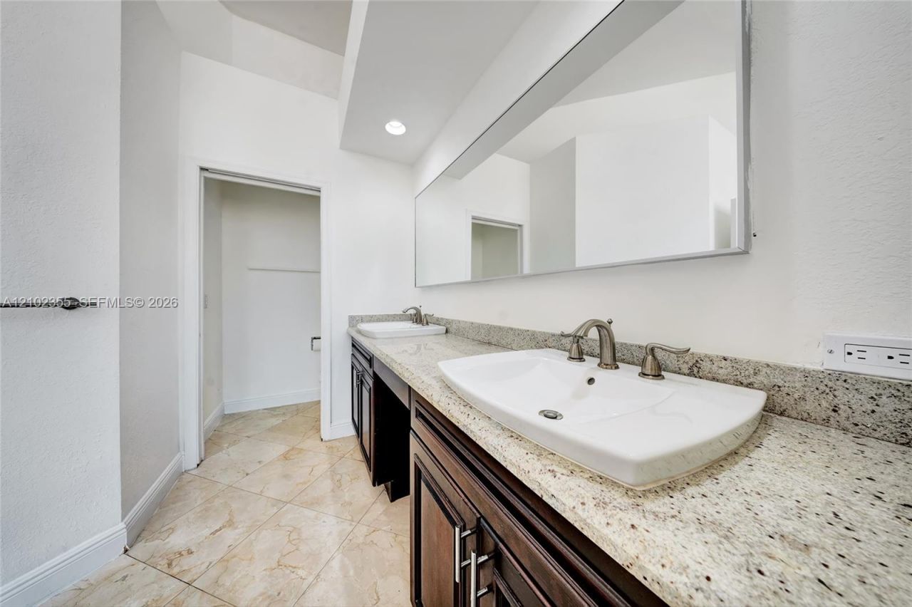 6612 NW 23rd Ter , Boca Raton, FL 33496 Photo