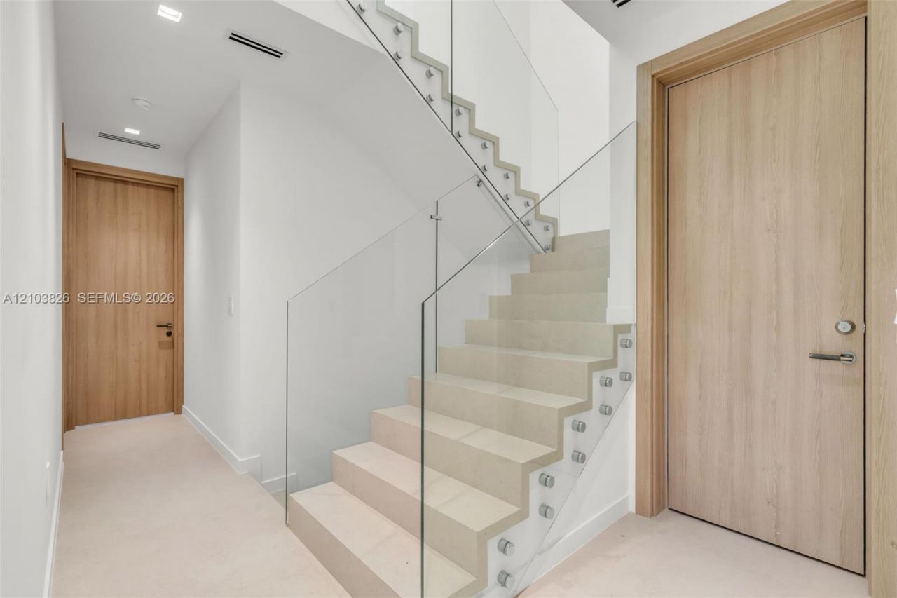 3171 Matilda St, Unit 3173, Coconut Grove, FL 33133 Photo