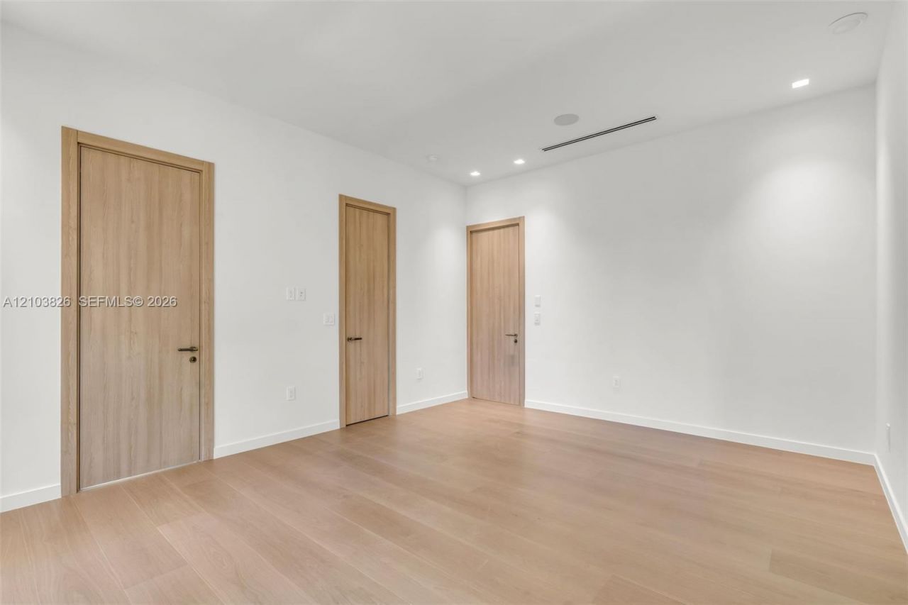 3171 Matilda St, Unit 3173, Coconut Grove, FL 33133 Photo
