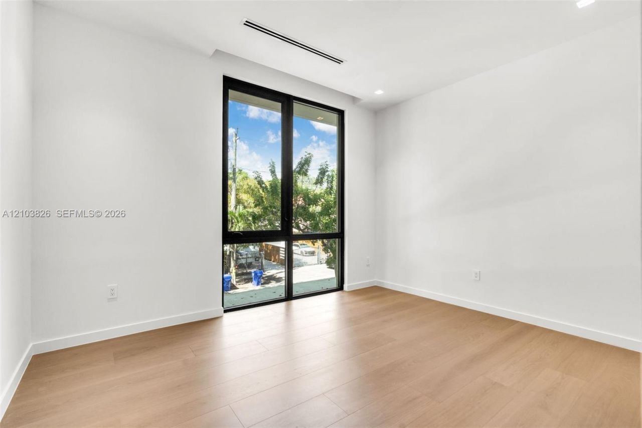 3171 Matilda St, Unit 3173, Coconut Grove, FL 33133 Photo