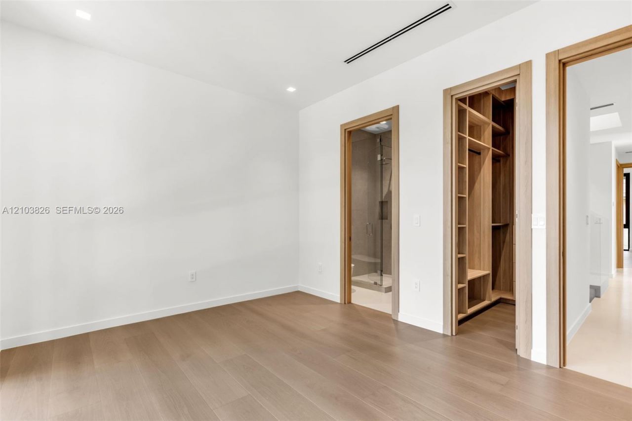 3171 Matilda St, Unit 3173, Coconut Grove, FL 33133 Photo