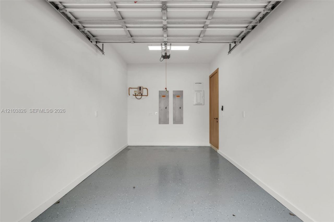 3171 Matilda St, Unit 3173, Coconut Grove, FL 33133 Photo